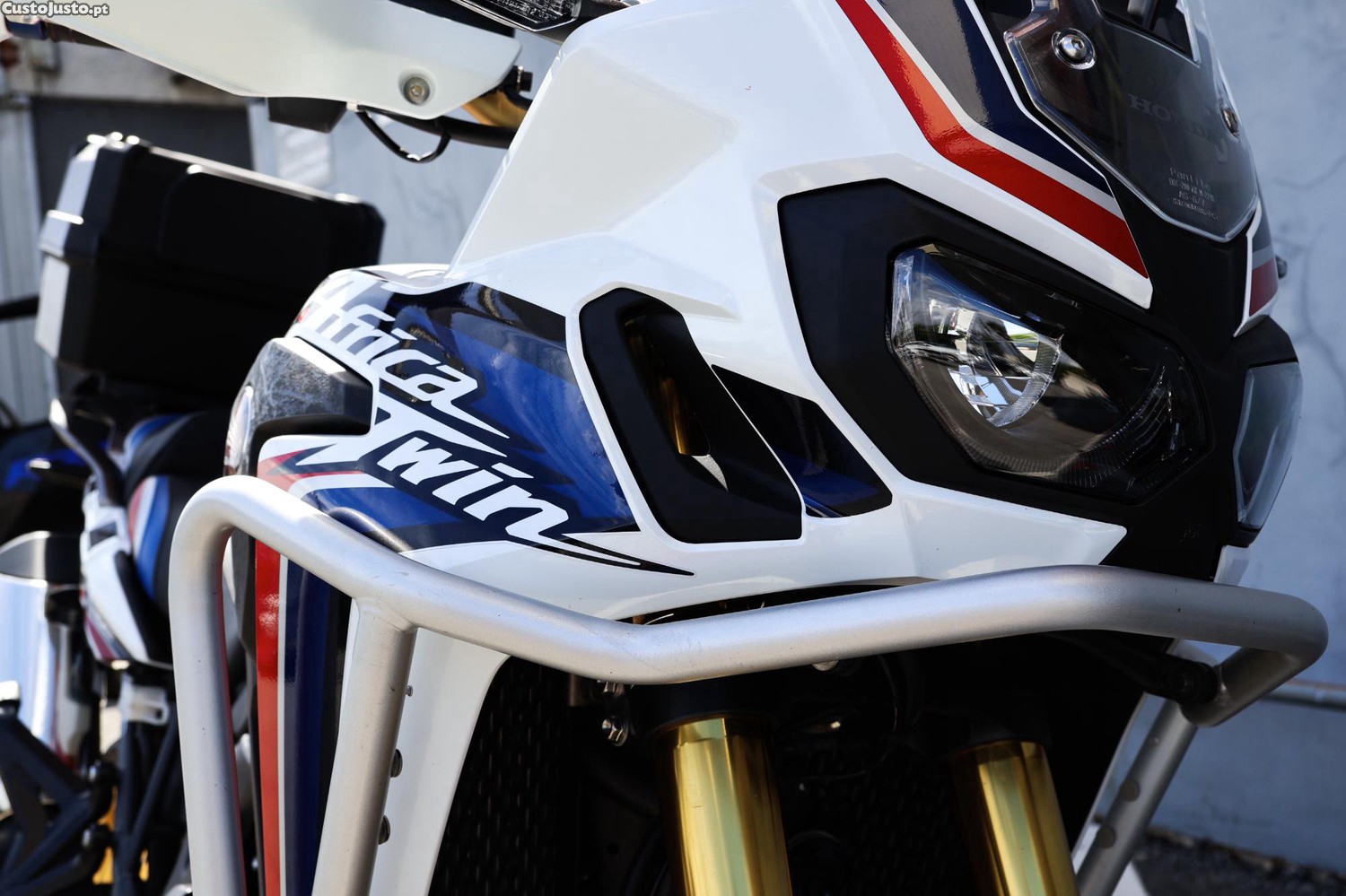 8815057836-honda-africa-twin