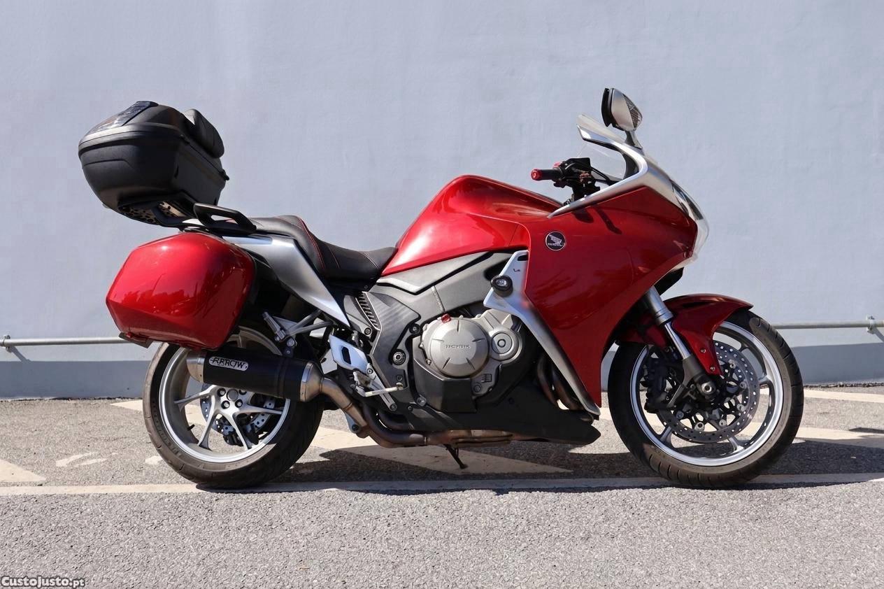 2808408656-honda-vfr1200f