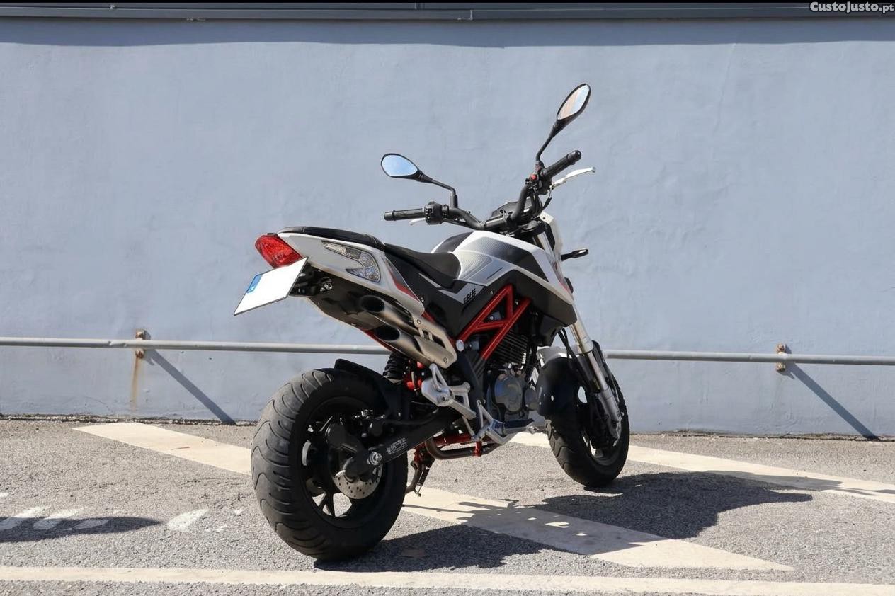 2824859301-benelli-tnt-125